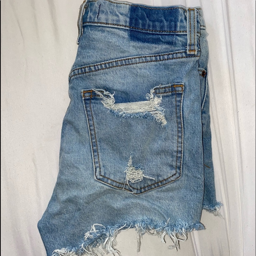 ABERCROMBIE MOM SHORTS